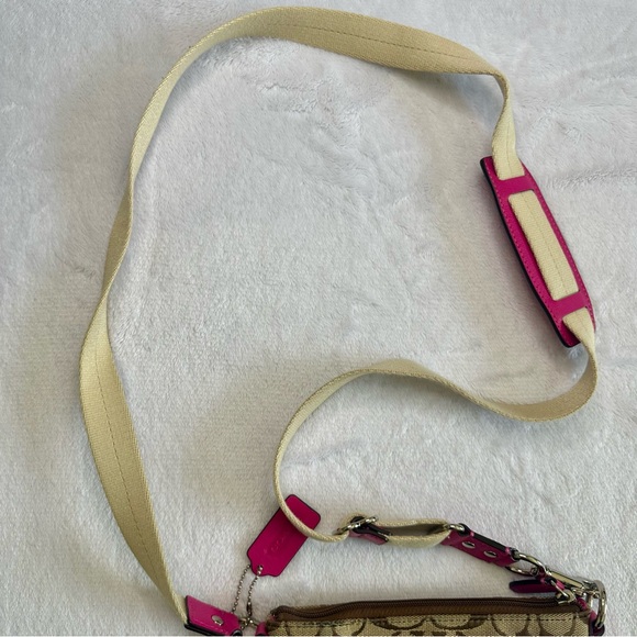 Authentic Coach Legacy Signature Swing Pack Crossbody Purse Side Bag Tan & Pink - Picture 8 of 9